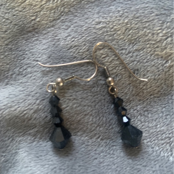 Vintage black glass beaded necklace / earrings included - Picture 4 of 4